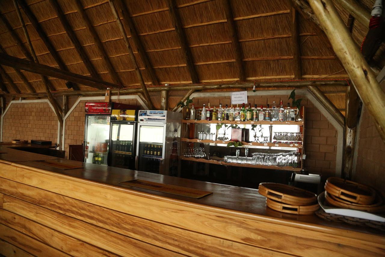 The Palms Beach Hotel And Restaurant Limited 엔테베 외부 사진